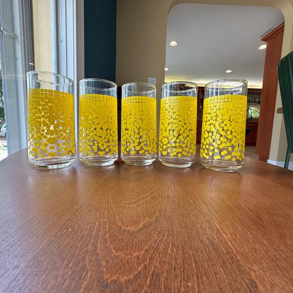 Vintage Yellow Water Glasses Tumblers Cascading Squares Set of 5 - Picture 3 of 8